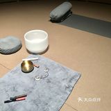 实现自我成长。在这片大面积的临水土地上