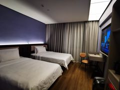 -汉庭(长沙窑岭湘雅二医院地铁站店)