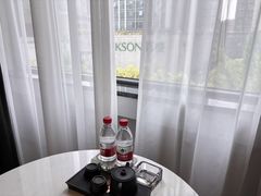 -朵兰达V酒店(成都春熙路太古里国金中心店)