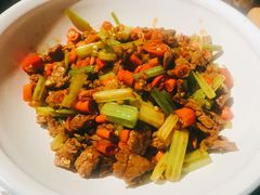 小炒黄牛肉-老湘亲·品鉴湘菜(湖里店)