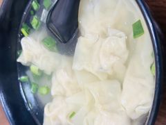 出炉的小馄饨-万寿斋(山阴路店)