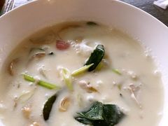 -Dang restaurant (patong phuket)