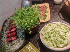 -三出山火锅(南京万象天地店)