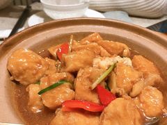 手工海鲜豆腐煲-潮州府·潮菜·砂锅粥(徐家汇店)