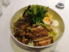 鸡肉藜麦蘑菇温暖沙拉-眉州东坡(团结湖店)