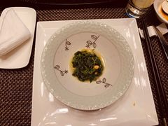 蒜油炒黄麻叶-潮汕味道·煮海餐厅(金麟大厦店)