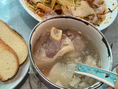 -汗腾格里·风味餐厅(新疆驻京办店)