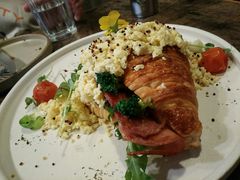 -HIGH FIVE哈福手工汉堡(桂林路店)