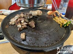 -江南猪肉商会无限续吃(弘大店)