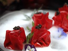 山楂法国鹅肝配卡露伽鱼籽-味界·精致赣菜(招商花园城店)