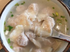 鱼汤馄饨-尚香汤包文博馆(合兴路店)
