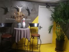 大堂-HIGH FIVE哈福手工汉堡(桂林路店)