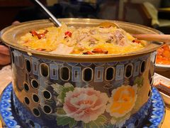 大骨头炖酸菜-关东小磨东北菜(上海长风大悦城店)