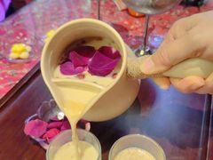 -月亮眼花园餐厅书吧酒吧