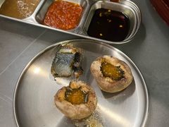 -围炉肉舍•炭烤活鳗•丹东海鲜烤肉(步行街店)