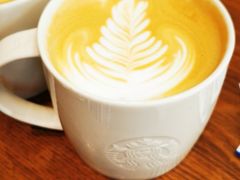 -星巴克(日月光店)