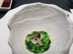 鲜汤松茸-次第花开素食雅宴