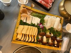 -慢丽江·云南野生菌土鸡锅(付家庄店)