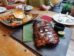 BBQ猪肋排-Naughty Nuri’s Phuket