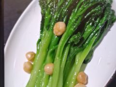 -八府香鸭·啫啫煲(华山路店)