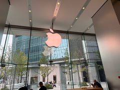 -Apple零售店(华贸购物中心店)