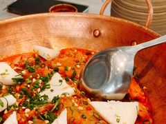 铜锅饵块油焖鸡-一坐一忘云南菜(卓悦中心)