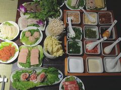 -乐领拈花溪·林涧食韵
