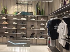 -SALOMON萨洛蒙(北京王府中环店)