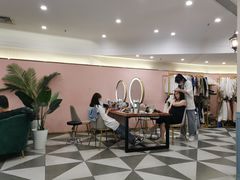 -拾光秀照相馆(石家庄勒泰中心店)