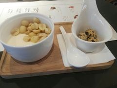莲香双皮奶-炖物24章·顺时轻养茶(杭州大厦店)
