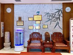 等位区-老江南春·中国龙菜(衡山路店)