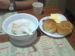 生滚鱼片粥+冰火菠萝油-香港仔茶餐厅(凤阳店)