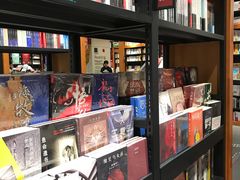 -西西弗书店&矢量咖啡(凯德晶萃广场店)