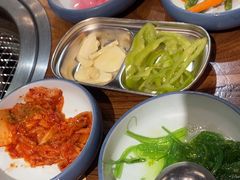 -明洞阿姨·韩式酱蟹烤肉·创意料理(三元桥店)