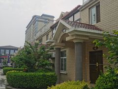 -兴芮温泉度假区