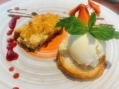 苹果酥配香草冰淇淋-卡本妮法餐厅·北京和平宾馆