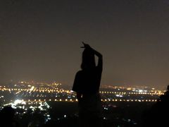 -鬼笑石后山停车场