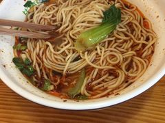 -菲哥麻辣烫(贵山小区店)