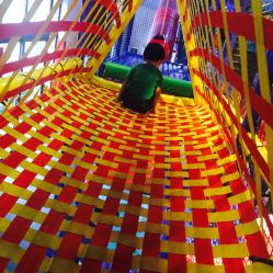 -动力星球家庭亲子游乐中心