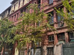 景点-巴公房子