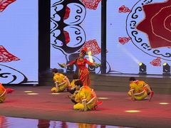 -南风大剧院莎梦二人转剧场