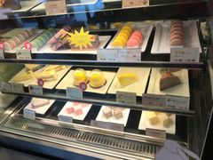 面包甜点陈列柜-麦当劳(新洲南路店)
