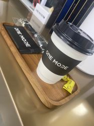 -变画·发型STUDIO