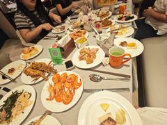-广州万富希尔顿酒店·感趣自助餐厅·金秋蟹宴生蚝海鲜刺身烧烤
