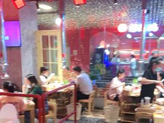 大堂-么肆烤肉·中式自助·烤肉大排档(街道口季佳PAI店)