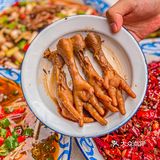 在成都吃到正宗自贡味道‼️爆辣爆香蛙兔鸡真的太宝藏了🌟