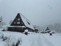 -白川乡与五箇山的合掌构造村落