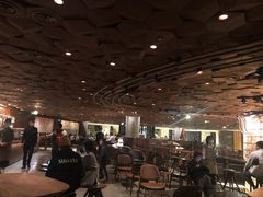 大堂-星巴克(恒基688广场店)