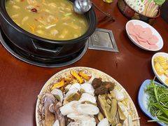 -菌之家·专业纯野生菌火锅·特色炒菌
