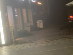 -M Stand(南京紫峰大厦店)